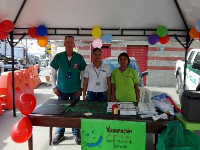 27498117_1618323164927591_1653079354_n